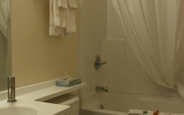 Grand Mountain Lodge