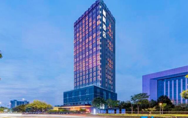 Lavande Hotel (Yichang East Railway Station Chengdong Avenue)