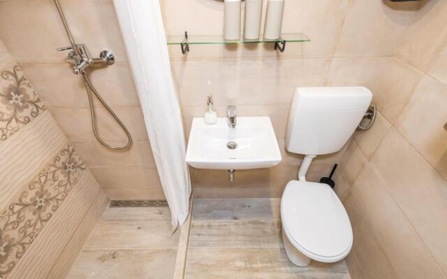 Stunning Home in Moscenicka Draga With 1 Bedrooms