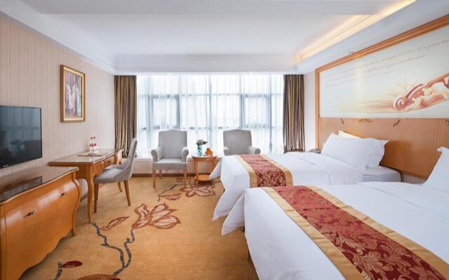 Vienna Hotel Shenzhen Gongming Hufa Bei Road Branch