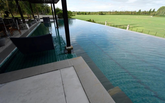 The Farmhouse at Polo Escape