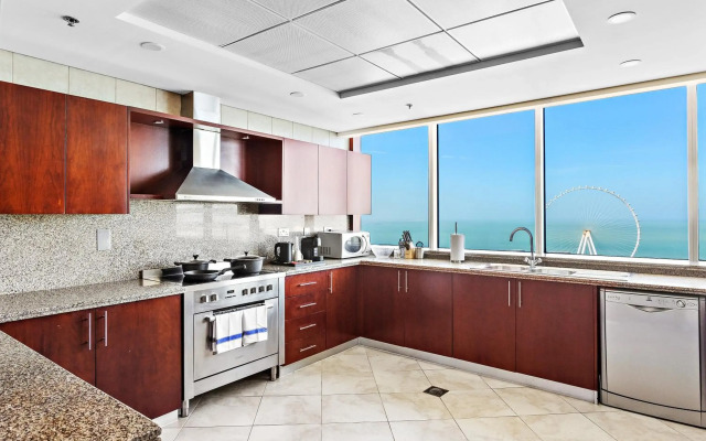 Blue Beach Tower