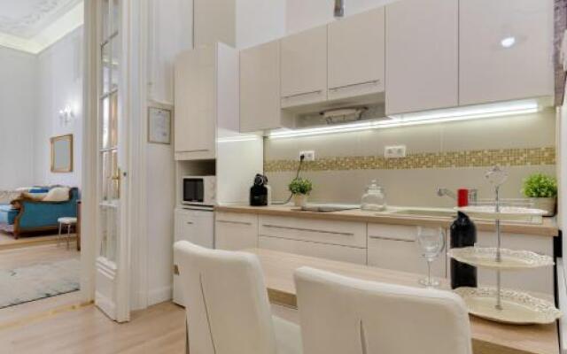 Bella DeLux Apartment