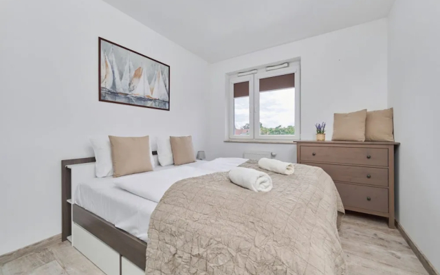 Spacious Apartment by Renters