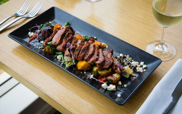 Best Western Plus Hovell Tree Inn