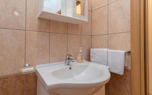 Apartments Vin - 40 m from sea
