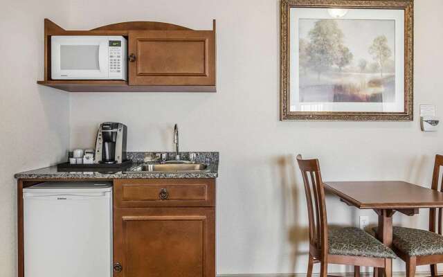 Quality Suites Drummondville
