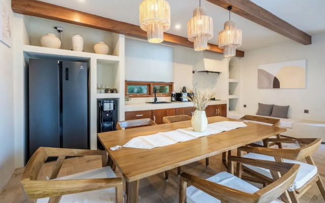 3BR Luxe Pool Villa Anaya