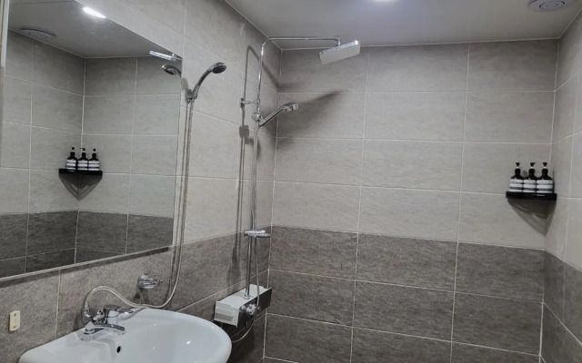 Gapyeong Topclouds Pet&spa Pension