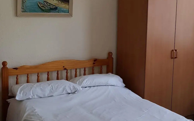 4 Berth, Ground Floor Flat, Glen Villa 1