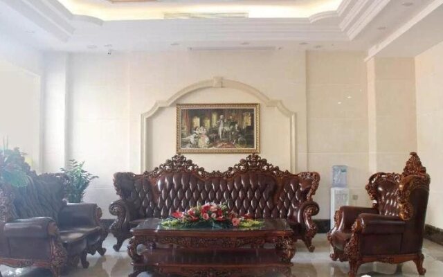 Longhui Business Hotel
