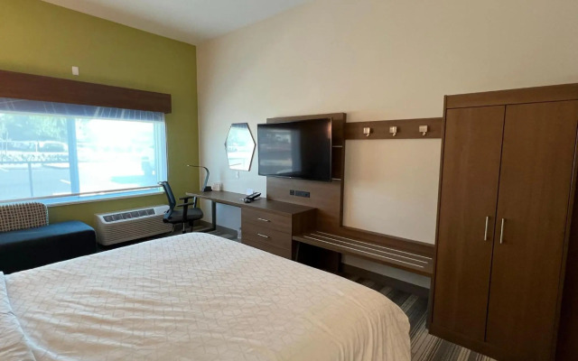 Holiday Inn Express And Suites Ukiah