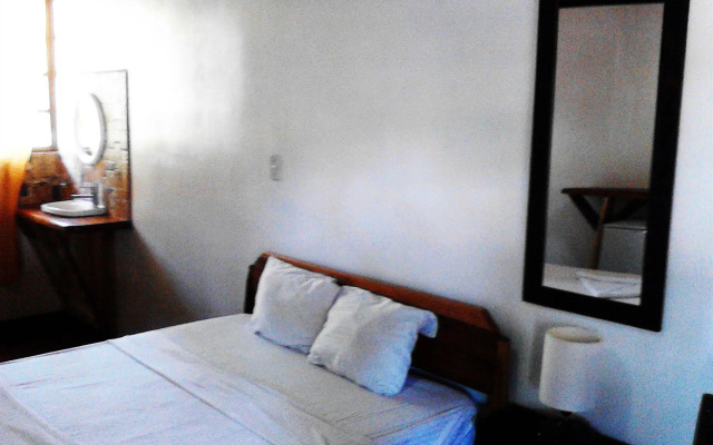 Lizard King Hotel & Suites
