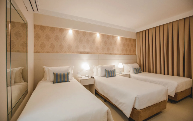 Golden Lis Hotel Boutique