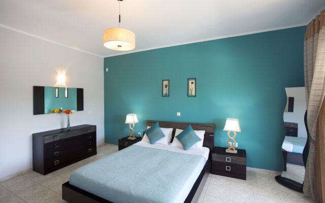 Villa Plousia