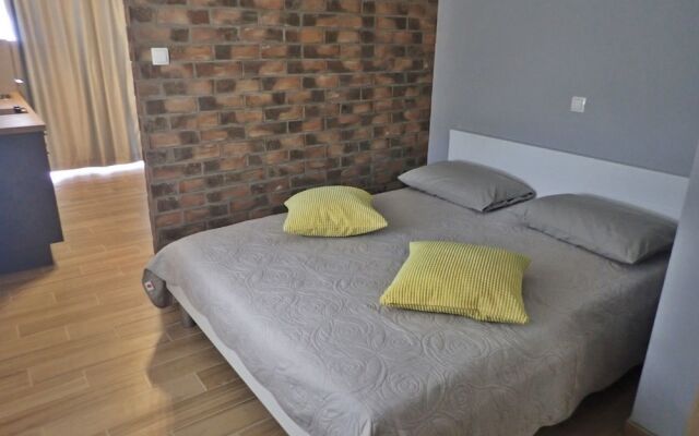 Apartments Jadranka-with the Seaview