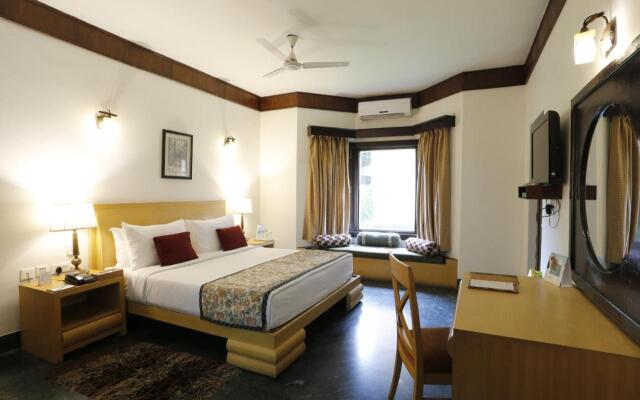 The Riverview Retreat Corbett by Leisure Hotels