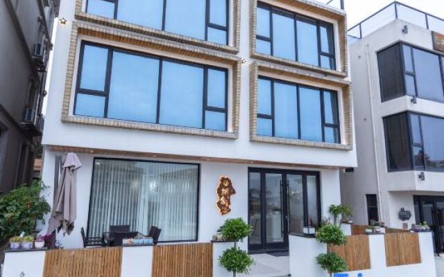 Floral Hotel·Shengsi Fengshe hotel (Nanchangtu Beach)