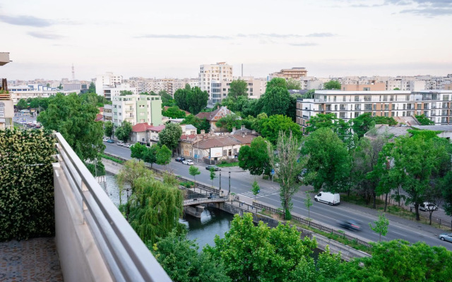 Artsy riverside suite - Amazing central apartment