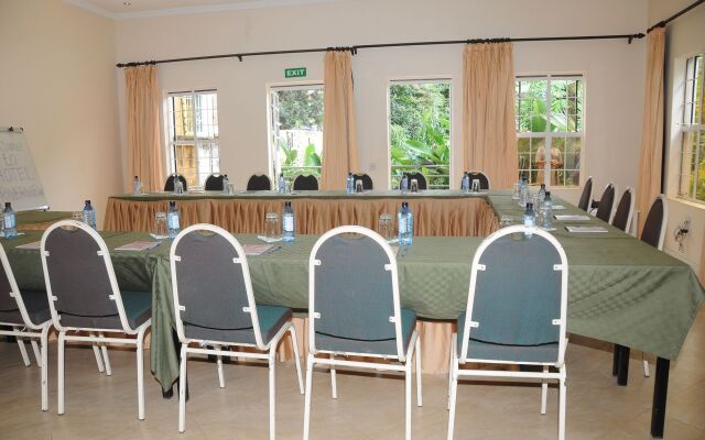 Hotel Riverview Westlands