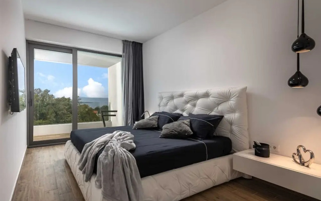 Villa Luxor With Heated Pool