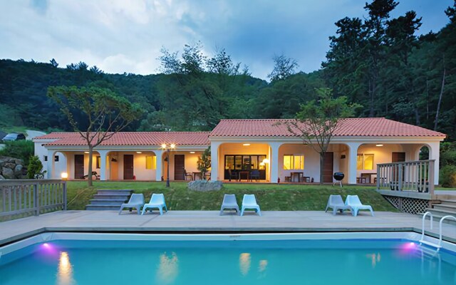 Yangpyeong Dabeu Pension