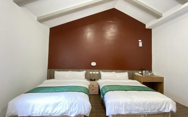 Rona Resort