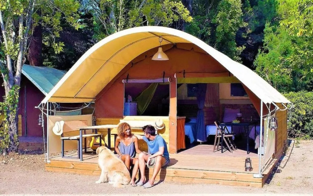 Camping Rives Des Corbieres