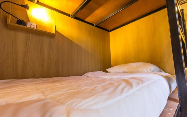 Z's Hostel at Tha Phae Gate