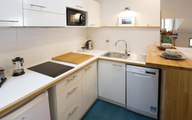 Centre Historique - Tour du Pin 3