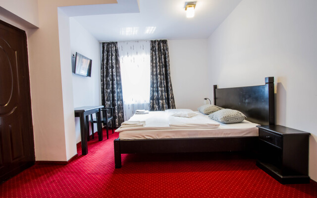 Complex Turistic Max International