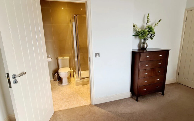 Vitamin Sea - Luxury Beach Apartment - Sleeps 4