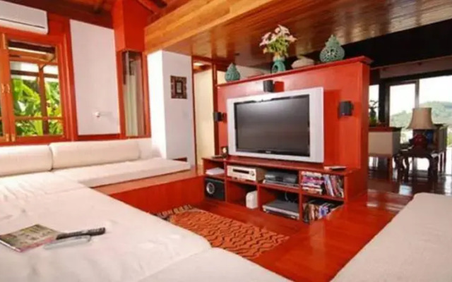 Luxury Villa Surin Beach