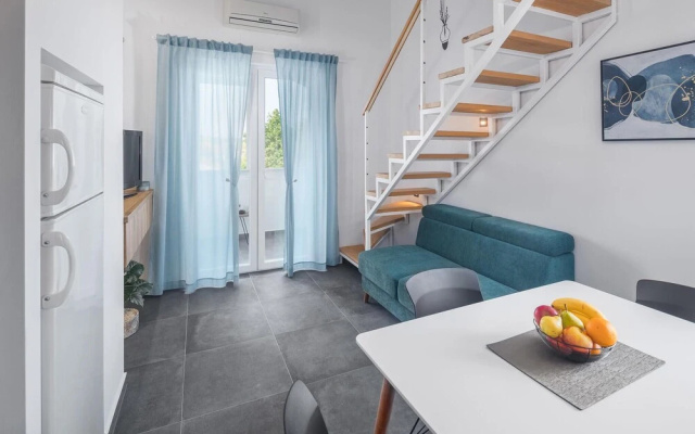 Beautiful Home in Cervar Porat With Wifi and 2 Bedrooms - Hotel in Porec - Photo 4