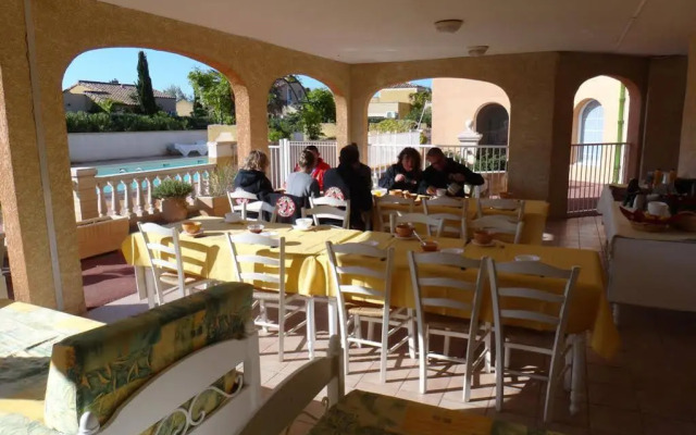 L'Oustal Des Mers