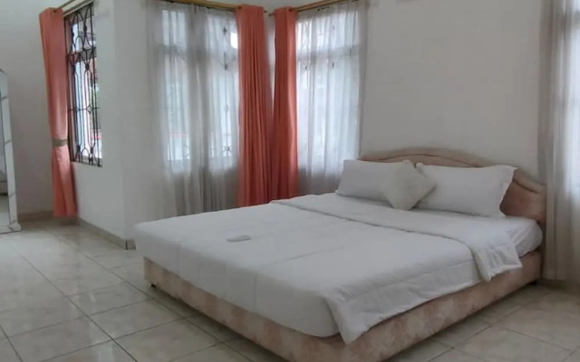 Villa Kota Bunga Anyelir