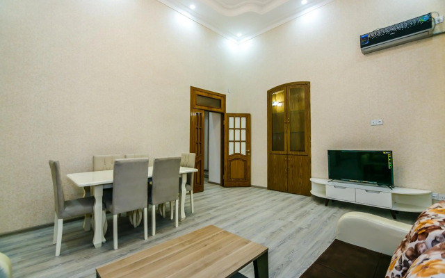 Luxury House in NIZAMI STREET