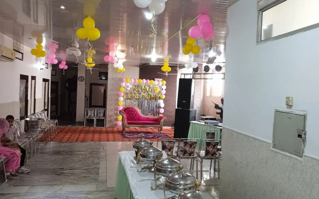 Hotel Raj Mahal