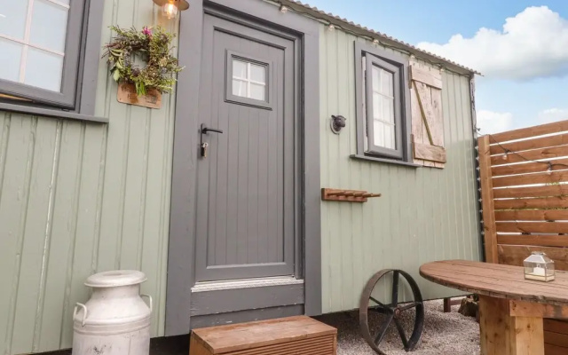 Heather Hut at Copy House Hideaway