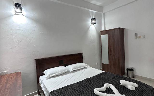 Serrena Airport Guest House - Colombo