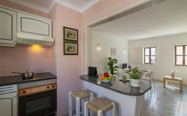Vilamoura Central 1 by Homing