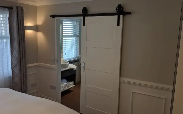 Maclean Guest House