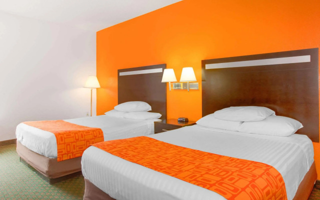 Howard Johnson Express Inn - Beckley