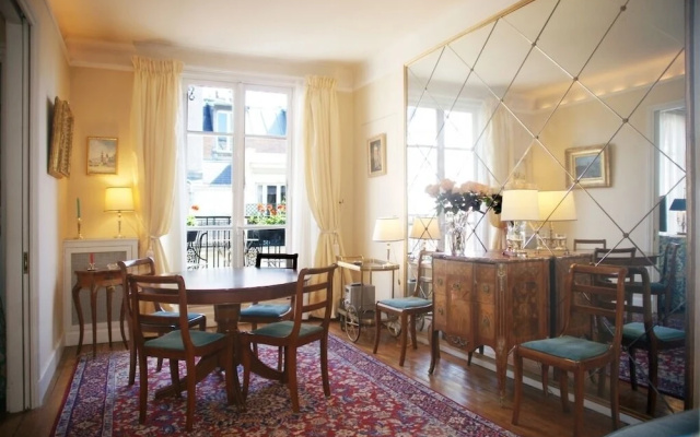216500 - Beautiful 120 sqm duplex apartment for a family or two couples to rent in a privileged area