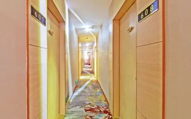 Jinyi Youpin Hotel (Jinsha Plaza Branch)