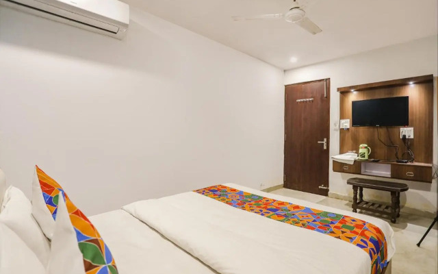 Fabhotel Usha Continental