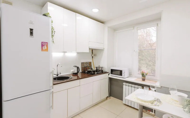 9 Ночей на улице Максима Горького