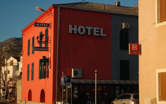 Hotel Velinac