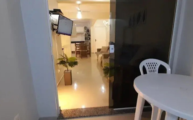 Apto 102 Ed Gabriel na divisa do Parque