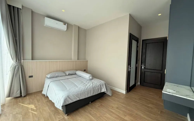 House Near Suvarnabhumi Airport